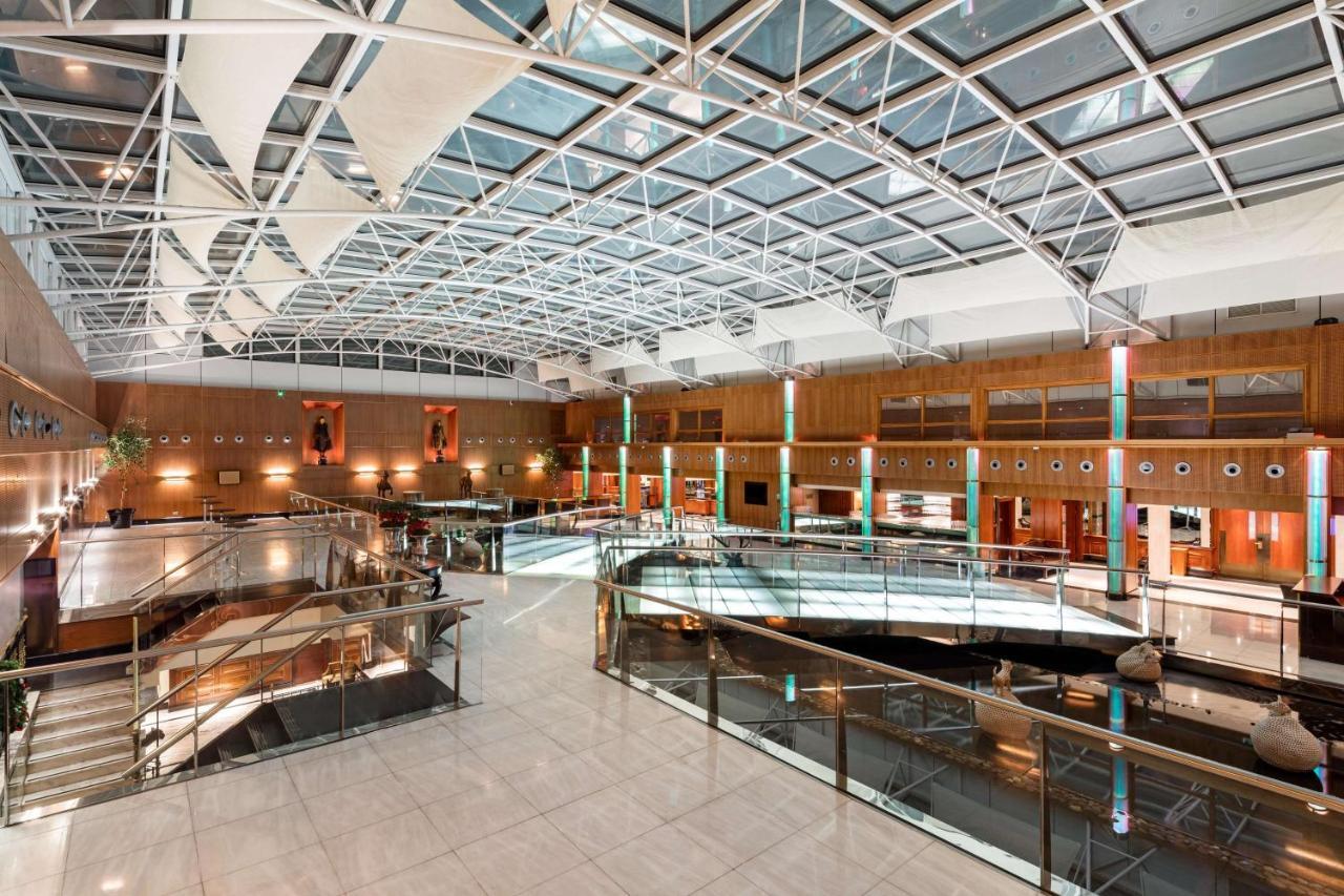 Radisson Blu Hotel, London Heathrow Hillingdon Exteriér fotografie